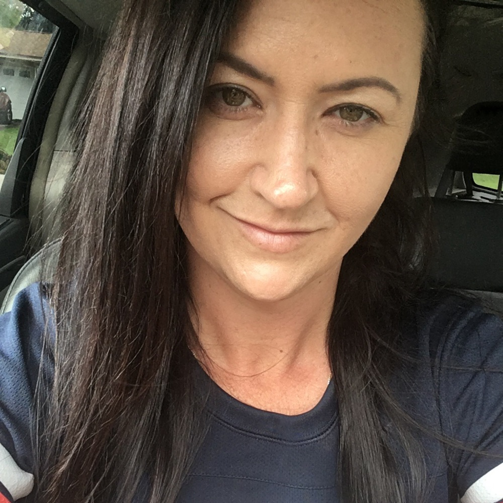 Meet your Posher, Nicole - Picture 1 of 1
